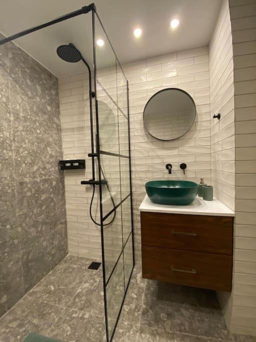 Piraeus Cozy Appartment Rental Zewnętrze zdjęcie